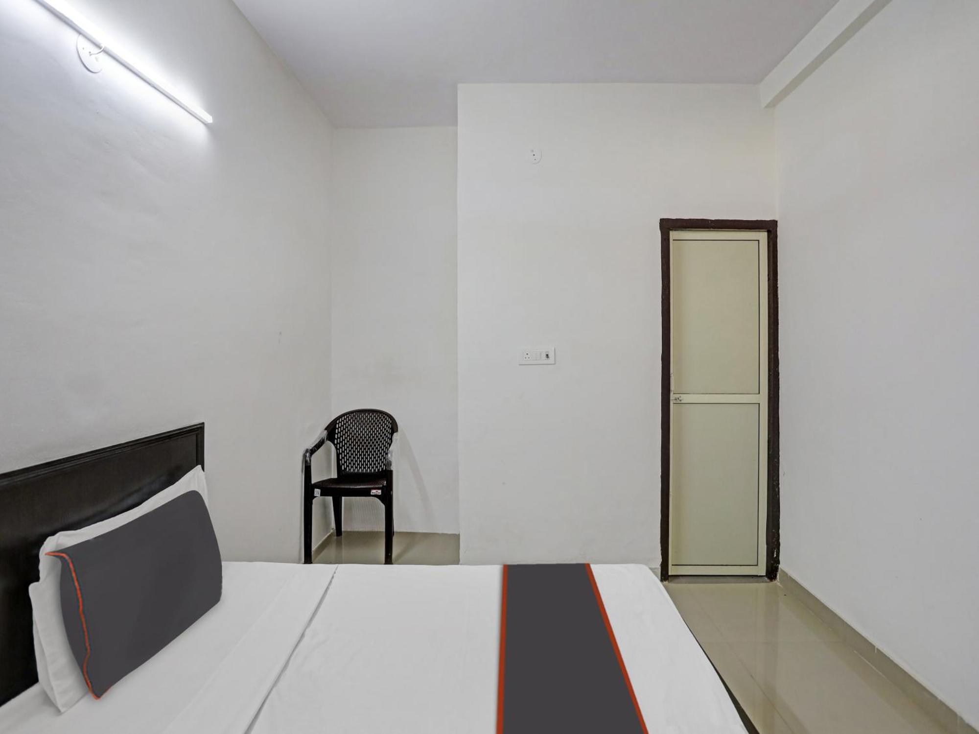 Hotel Spot On Mt White House Badarpur  Exterior foto